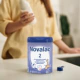 Novalac 2, prelazna mlečna formula za odojčad, 800 g, prilagođena je za ishranu odojčadi starije od 6 meseci.